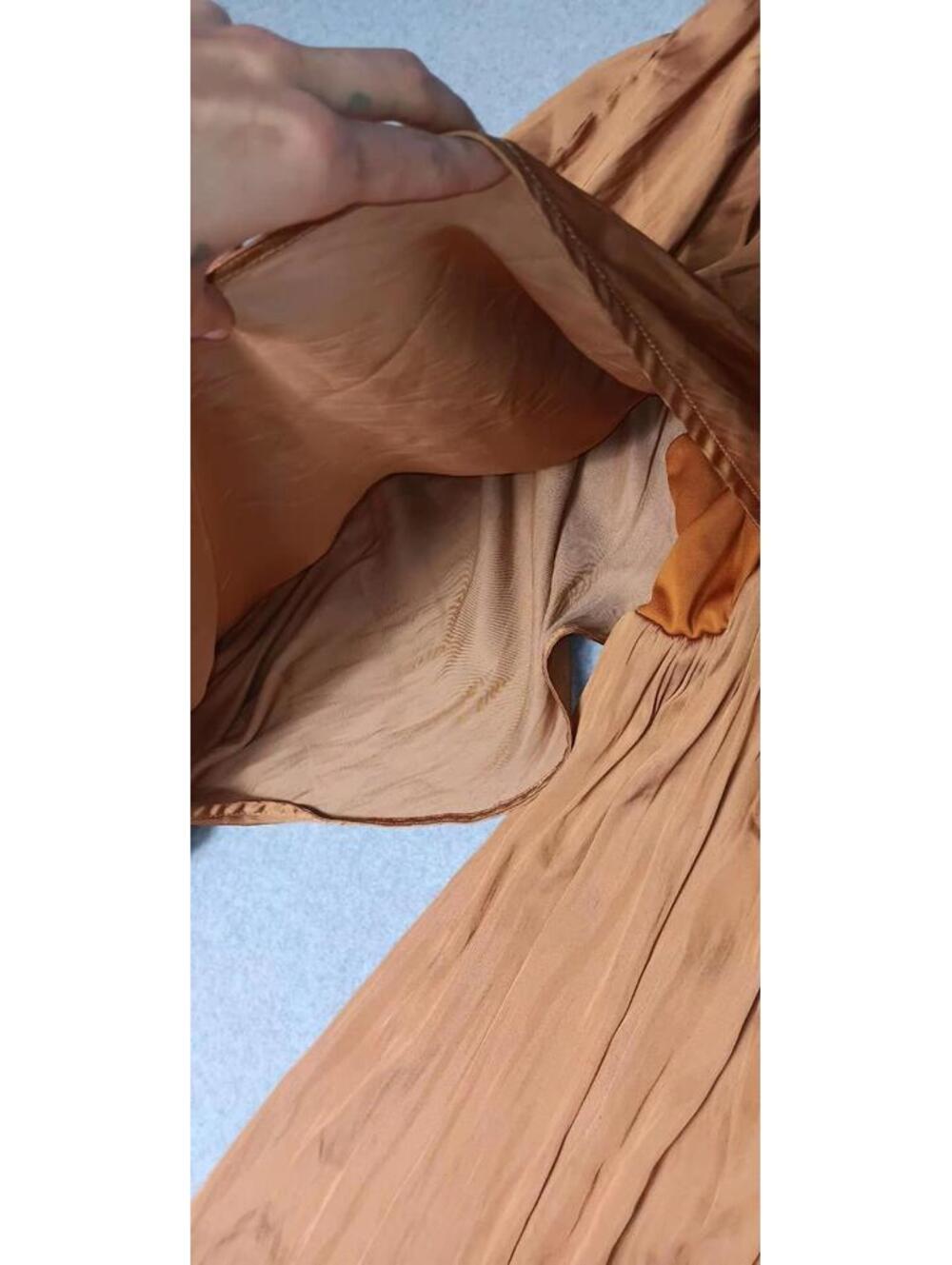 Impressions cape sleeves pleated mini dress Women Size Large Gold Deep Vneck... - Picture 11 of 12